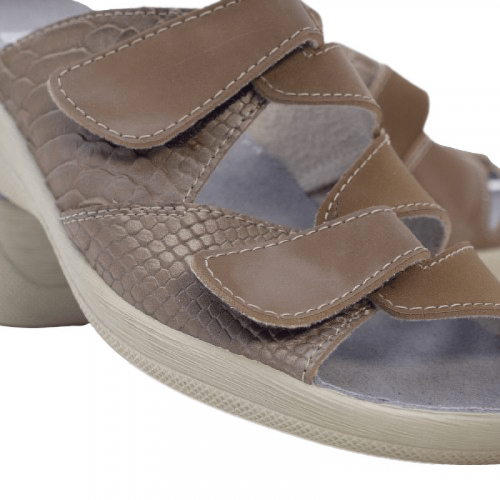 Босоніжки Стиль