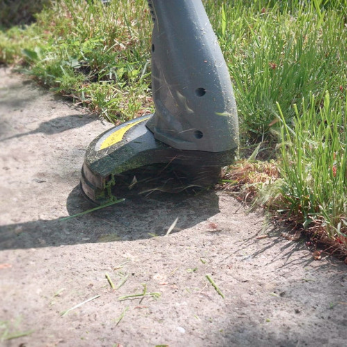 Садовий триммер Корс з 2-ма акумуляторами